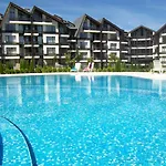 F307 Aspen Golf Apartman